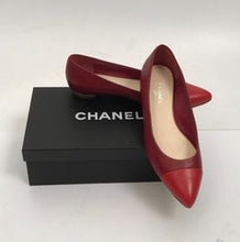 Load image into Gallery viewer, Chanel Red Bicolor Ballet Ballerina Flats EU 38.5 US 7.5/8