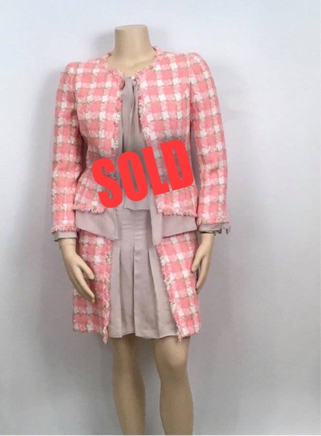 Chanel 04C, 2004 Cruise Resort tweed Chiffon Pink Taupe Jacket Skirt Suit Set FR 46 US 10/12