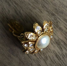 Load image into Gallery viewer, 96A, 1996 Chanel Vintage clip on gold pearl camellia Earrings
