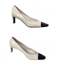 Load image into Gallery viewer, Vintage Classic Chanel White Black Leather bicolor Pump Heels EU 38 US 8