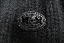 Load image into Gallery viewer, Chanel 07A 2007 Fall Autumn Black Sequins Short Sleeve ribbed cashmere sweater top blouse FR 38 US 4