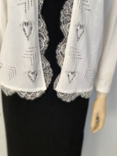 Load image into Gallery viewer, Chanel 06P 2006 Spring White Knit Lace Cardigan FR 40 US 2/4