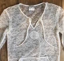 Load image into Gallery viewer, Chanel ‘Le Make Up De Chanel’ 04A, 2004 Fall Autumn lace pullover top blouse FR 40 US 4/6