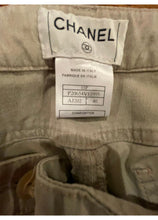 Load image into Gallery viewer, Chanel 03P 2003 Spring low rider light brown khaki jeans FR 40