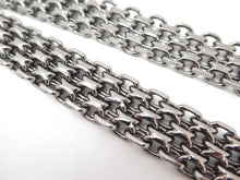 Load image into Gallery viewer, Chanel 04A, 2004 Fall Belt Red black Bordeaux gripoix ruthenium Metal chain belt