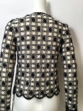 Load image into Gallery viewer, Chanel 06A 2006 Fall scalloped cotton tweed cardigan knit Sweater Jacket FR 34 US 2