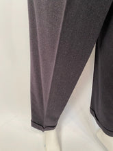 Load image into Gallery viewer, 1980’s Chanel Boutique Vintage Gray Wool Pant Trouser US 6/8