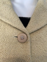 Load image into Gallery viewer, Chanel Boutique Cotton Boucle Yellow Green Skirt Blazer Jacket Suit Set US 4/6