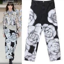 Load image into Gallery viewer, NWT Chanel 2016 Fall Ready to Wear Runway Black White Camellia Painted Jeans FR 38 US 4
