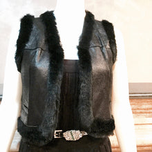 Load image into Gallery viewer, Chanel 05A 2005 Autumn Fall Leather Fur lined &amp; Trimmed Cropped Short Vest FR 40 US 4/6/8