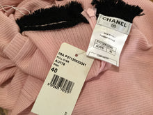 Load image into Gallery viewer, New with Tags Chanel 09A 2009 Fall pink knit pullover sleeveless cashmere sweater FR 40 US 4