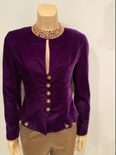 Load image into Gallery viewer, Rare 93P, 1993 Spring Vintage Chanel purple velvet jacket FR 36 US 2/4