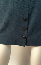 Load image into Gallery viewer, Vintage Chanel 98A 1998 Fall Green Jacket Skirt Suit FR 34 US 4