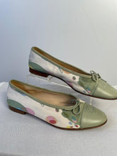 Load image into Gallery viewer, Chanel Leather CC Ballerina Ballet Flats EU 38 US 7/7.5