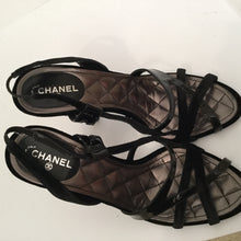 Load image into Gallery viewer, Editing Layaway Lora Chanel 04A 2004 Fall slingback Black Velvet and Patent Leather embellishments at heels EU 37.5 US 6.5/7