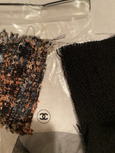 Load image into Gallery viewer, Vintage Chanel 98A, 1998 Fall Boucle Black/Pink Dress FR 38