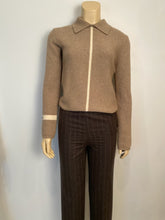Load image into Gallery viewer, Vintage Chanel 99A 1999 Fall pullover collar wool cashmere sweater taupe brown FR 34 US 2/4