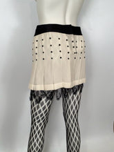 Load image into Gallery viewer, Chanel 09P 2009 Spring fishnet stockings black tights hosiery Sz Large