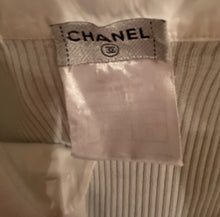 Load image into Gallery viewer, Chanel 05P, 2005 Spring White Cotton Top Blouse Pleated Front FR 42